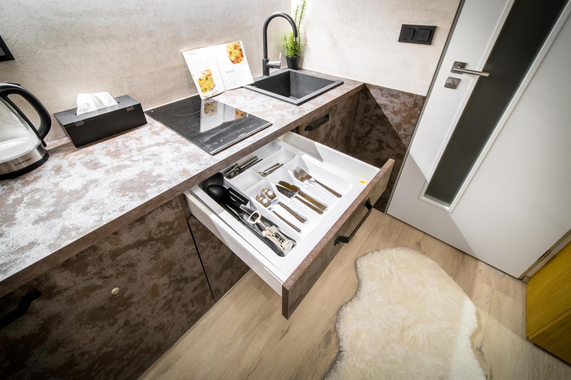 Internesto Krenova Apartment *